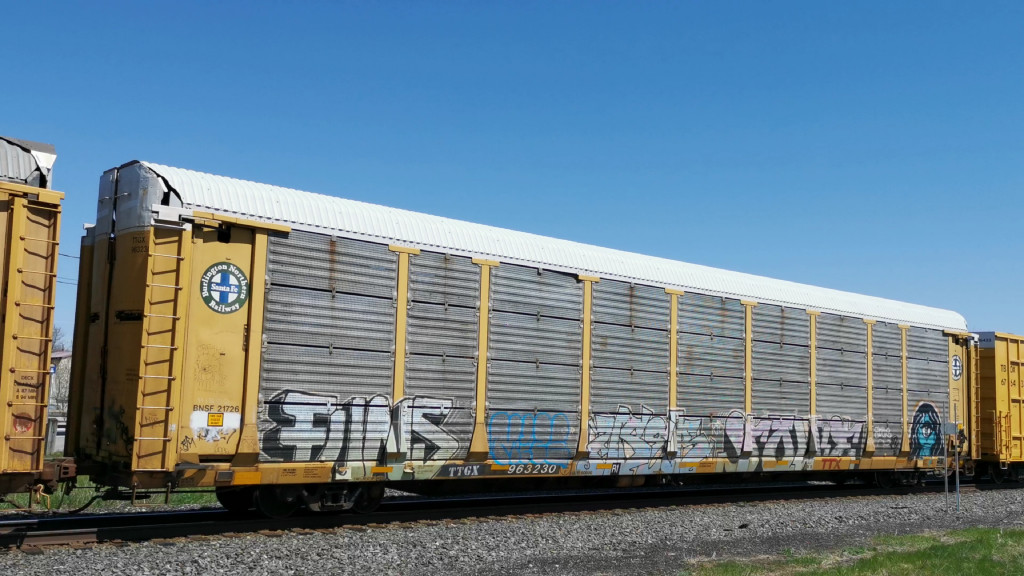 BNSF 21726 (Bodx) TTGX 963230 (Flat)